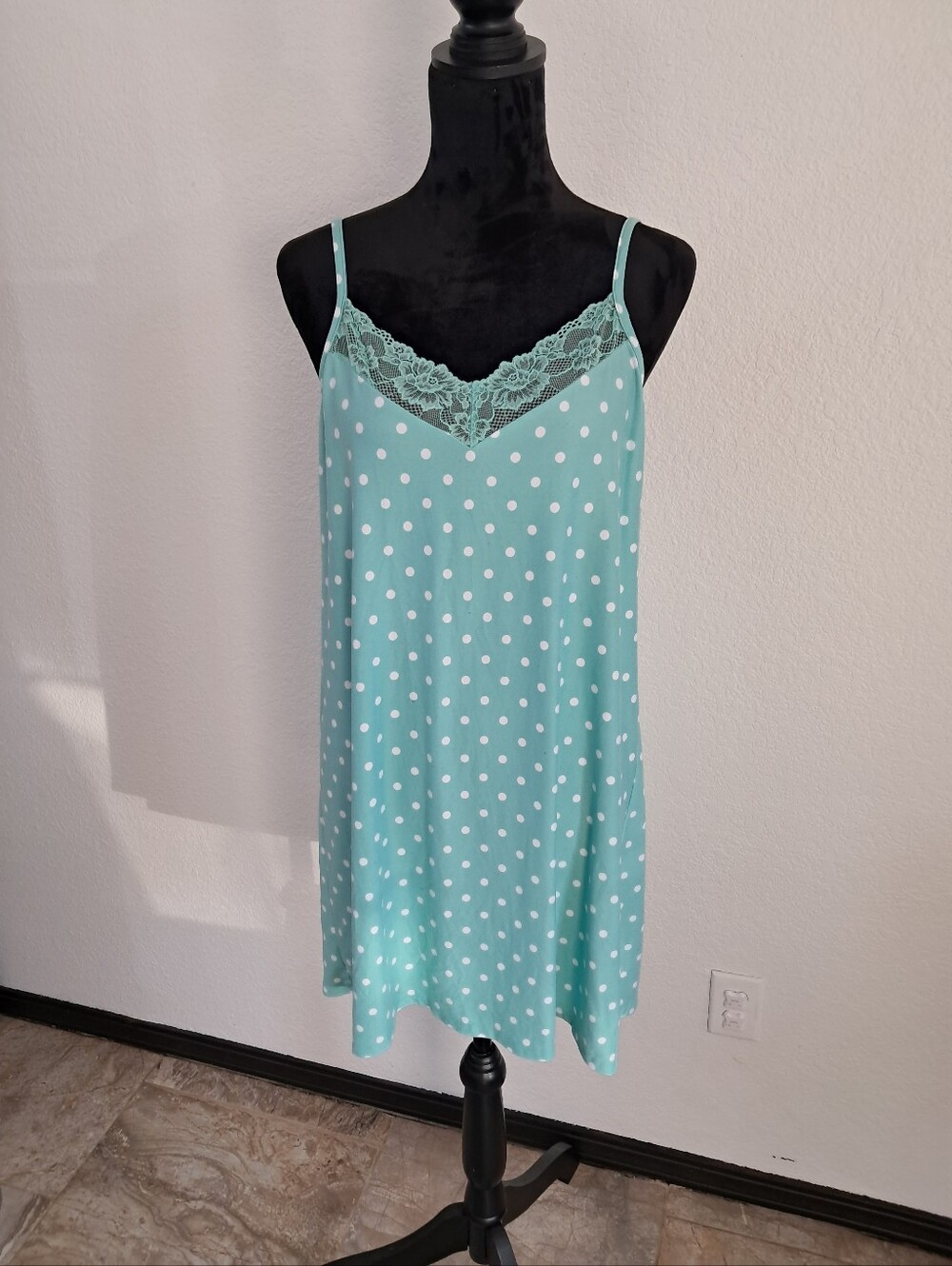 Joyspun Chemise Women’s L Blue White Polka Dots Loungewear Classic Sleepwear